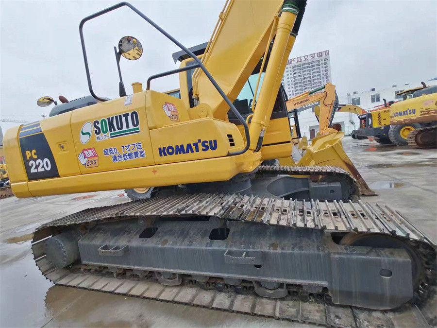 KOMATSU Pc220 a utilisé l'excavatrice de KOMATSU 22 tonnes du Japon de petite excavatrice de chenille d'origine