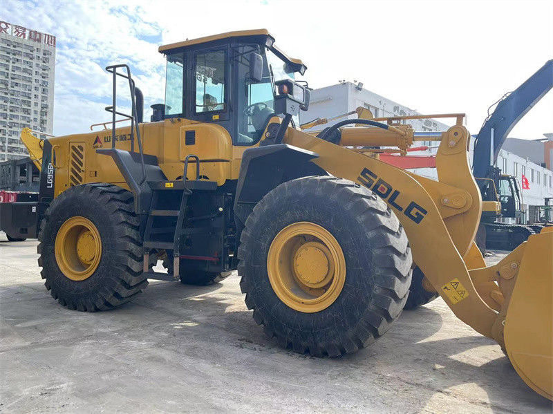 L'origine SDLG LG956L de la Chine a employé le chargeur de roue avec 17000 - 17250Kg Front End Loader
