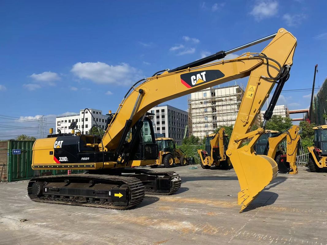 Excavateur CAT 320DL d'occasion de 20 tonnes
