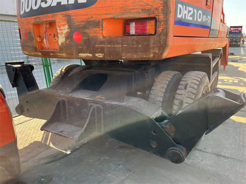 Excavatrice à roues utilisée Doosan DH210W Excavatrice à roues utilisée Doosan 21 Tonnes