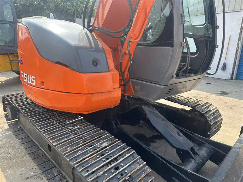 Extracteur miniéquipé de 7,5 tonnes