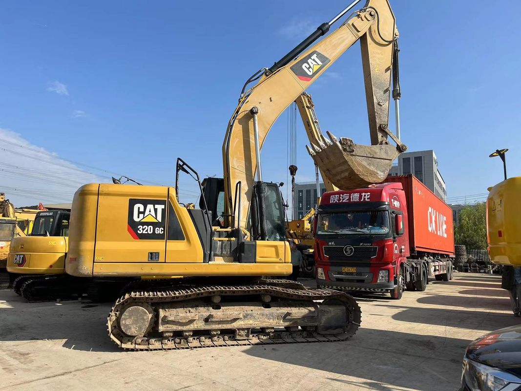 Excavatrices d'origine utilisées de type CAT 320gc de 20 tonnes Excavatrices à rampe de type CAT 320 de taille moyenne