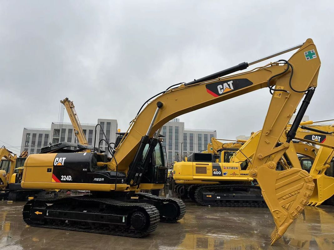 Cat 324DL Excavateur à rampe à rouleaux, casserole à marteaux, moteur puissant