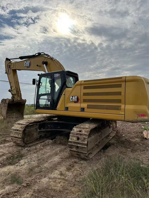 Excavateur d'occasion CAT 336GC de seconde main de 36 tonnes