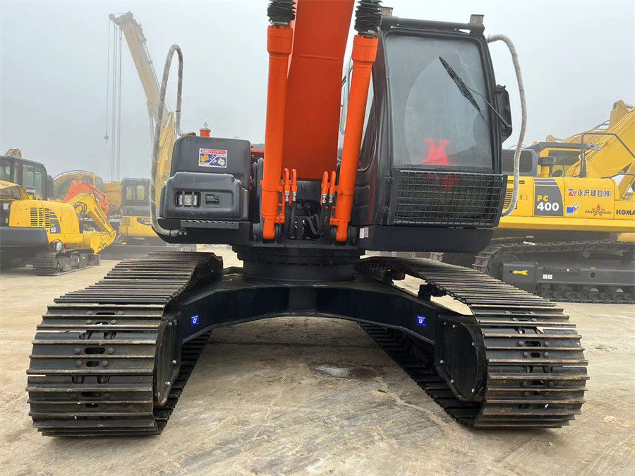 Excavateur Hitachi ZX210 importé du Japon avec carrosserie forte à injection directe