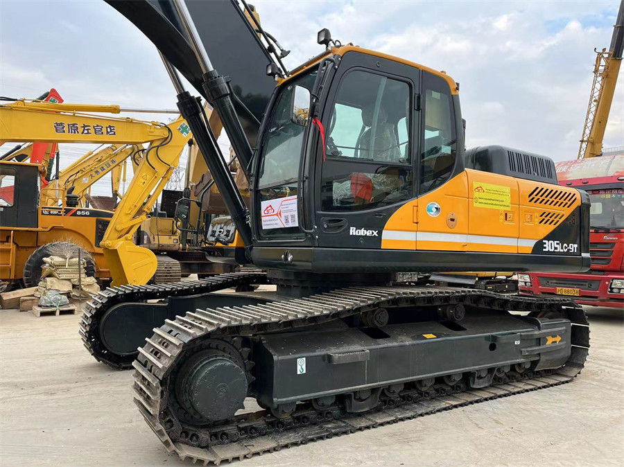 Heures de travail réduites 2020 Hyundai 305LC 9T Excavator avec et 1,38 M3 capacité de seau de référence