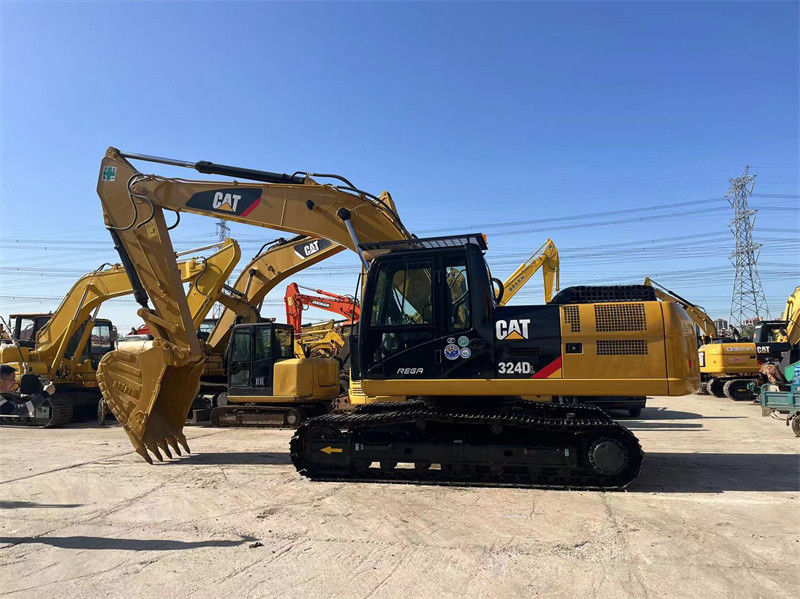 Excavateur CAT 324DL d'occasion de 24 tonnes avec moteur C7