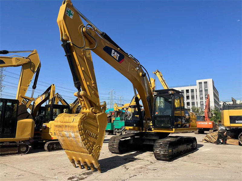 Excavateur CAT 324DL d'occasion de 24 tonnes avec moteur C7