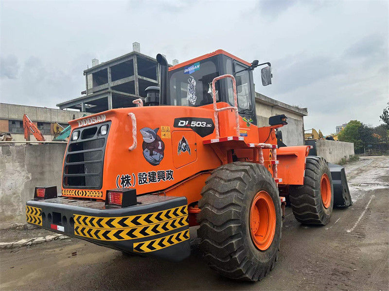Le chargeur à roues Doosan DL503-9C d'origine