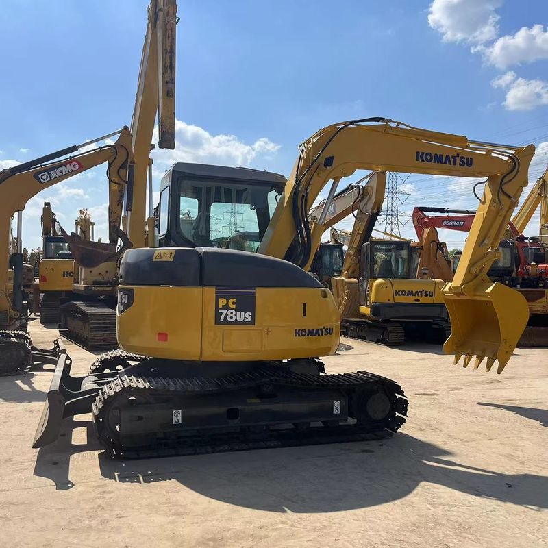 8 tonnes de mini-excavatrice utilisée Komatsu PC78US-6 avec une capacité de seau de 0,34 m3