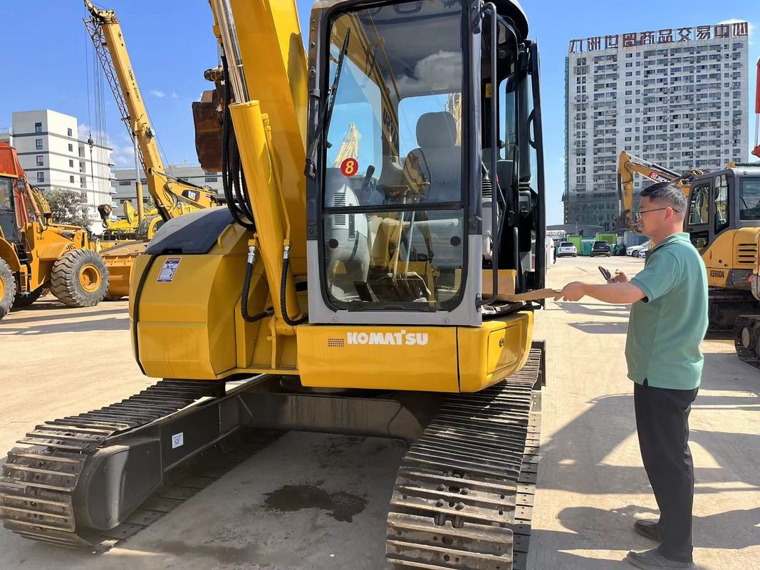 8 tonnes de mini-excavatrice utilisée Komatsu PC78US-6 avec une capacité de seau de 0,34 m3
