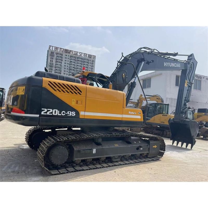 Excavateur lourd Hyundai R220 9S Dimension totale 9,55m*2,99m*3,08m