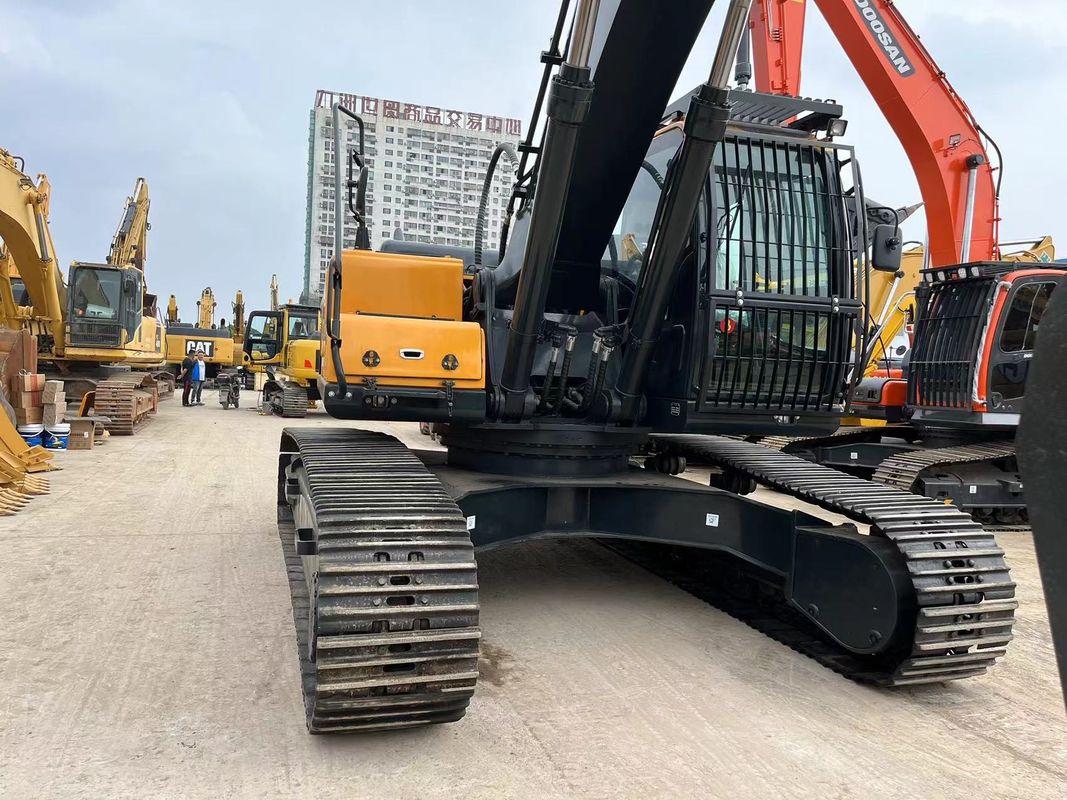 330LC-9S Excavateur d'occasion 210 KW Puissance du moteur pour des opérations fluides et rapides