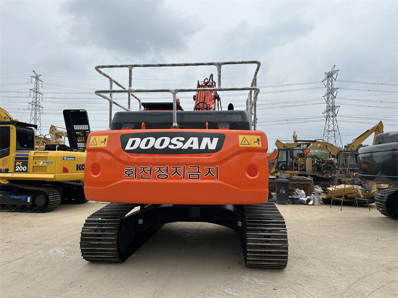 180 kW de puissance du moteur Doosan DX260 Excavators utilisés avec une capacité de seau de 1,2 M3