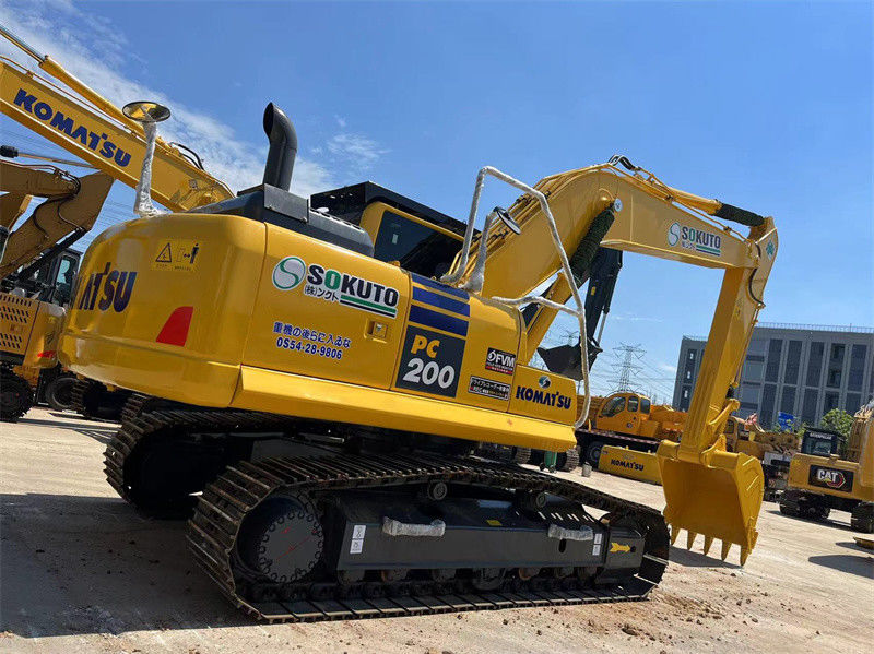 20 tonnes bon marché Excavatrice japonaise utilisée Komatsu PC200-8 Excavatrice à rampe PC200 PC220