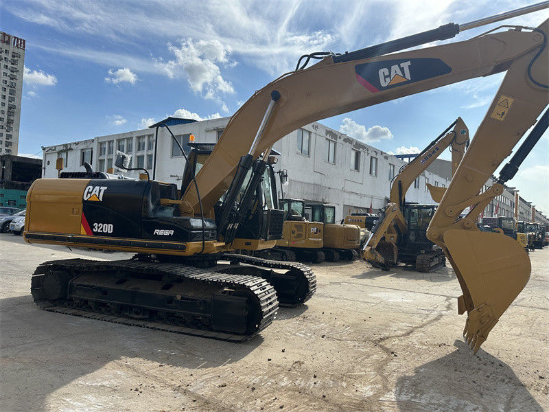 Excavateur d'occasion Cat 320D Excavateurs d'occasion avec une capacité de seau de 1 M3