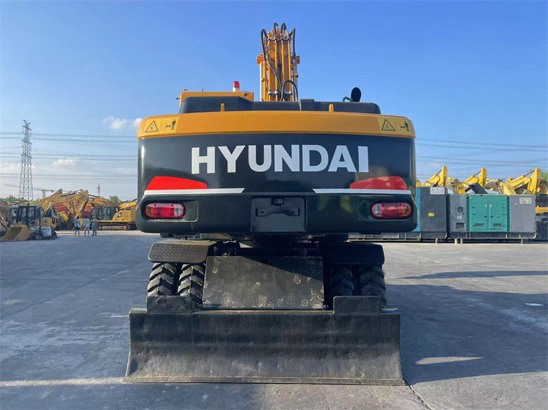 20 tonnes Corée Excavateur à roues Hyundai R210W-9 Hyundai 210 Excavateur à roues