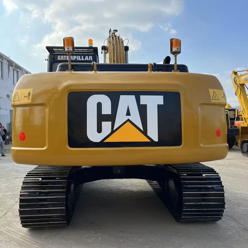 Excavateur de 20 tonnes CAT 320D Excellent état Taille moyenne Pour la construction minière