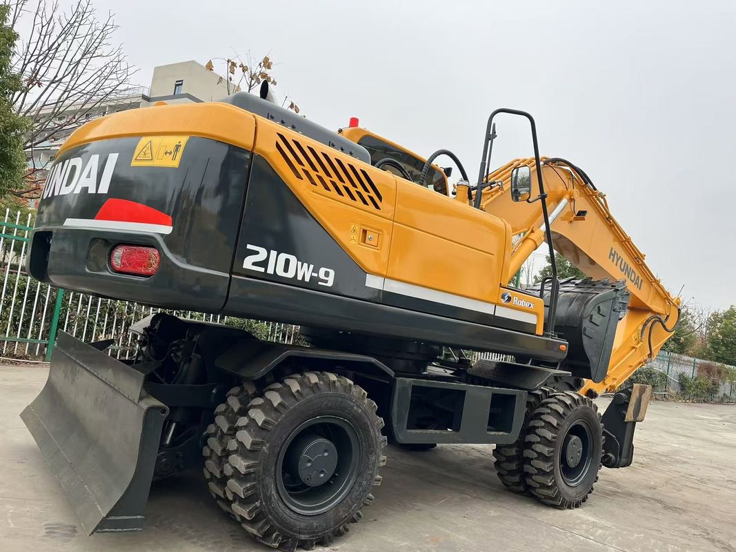 Excavateur à roues d'occasion Hyundai R210W-9 21 tonnes Excavateur à roues d'occasion Hyundai