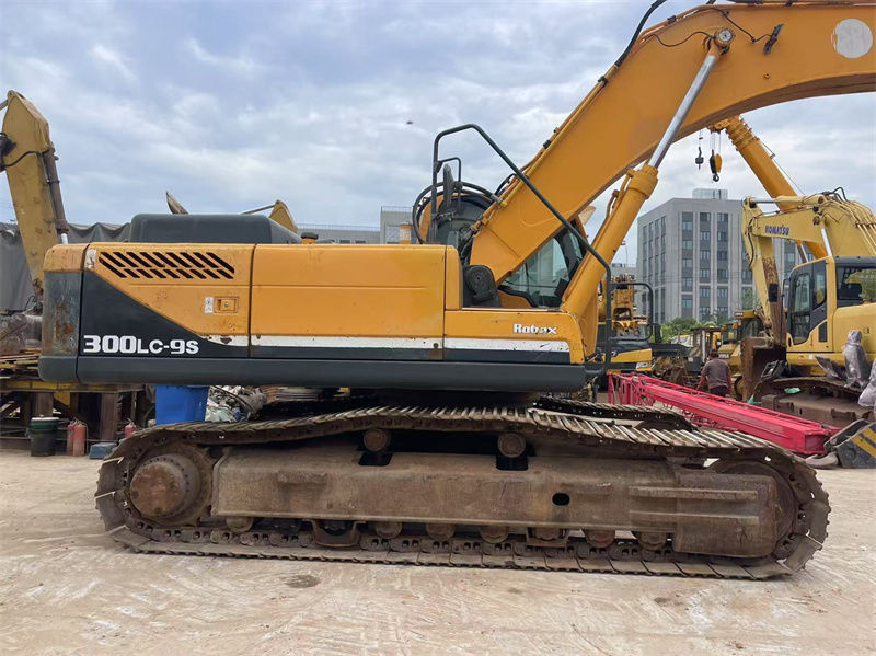 Pelle hydraulique Hyundai R300LC-9S d'occasion à vendre, bien entretenue, prête à l'emploi