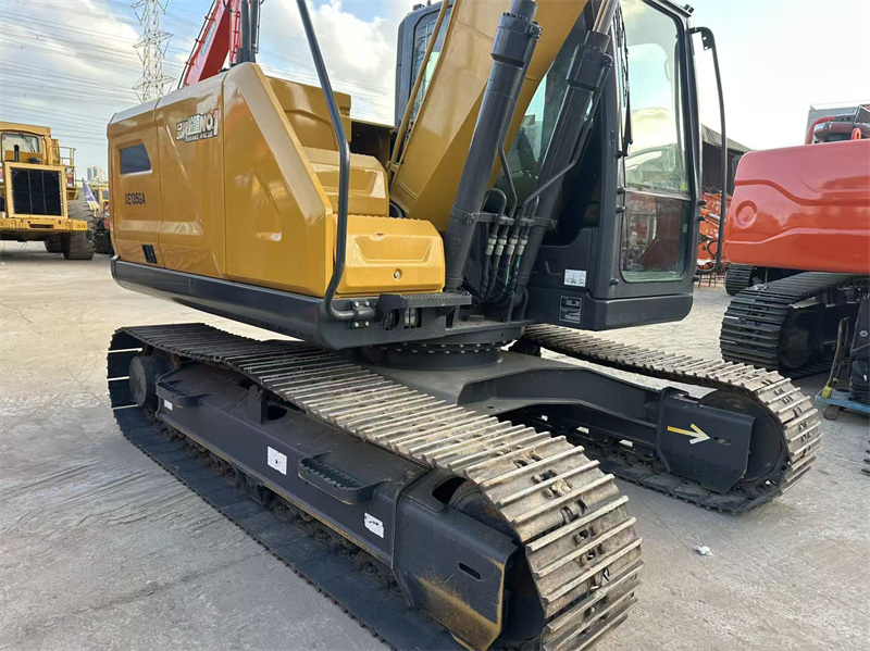 Origine Utilisé XCMG XE135GA Excavateur 13 tonnes Utilisé Chine Crawler Excavator