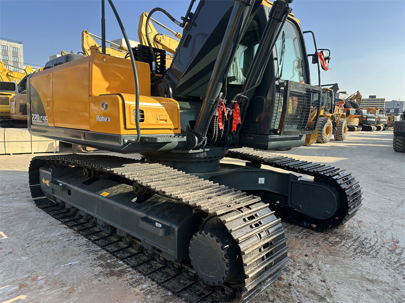 Hyundai Robex 220LC-9S bon marché Excavateur 22 tonnes Excavateur minier Hyundai 220 utilisé