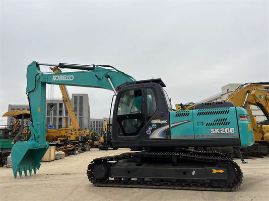 Le Japon utilise une excavatrice Kobelco SK200-8 de 20 tonnes