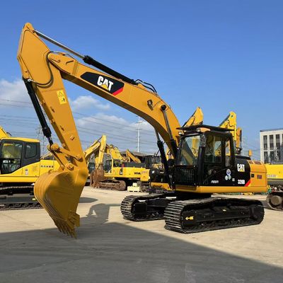 Excavateur de 20 tonnes CAT 320D Excellent état Taille moyenne Pour la construction minière