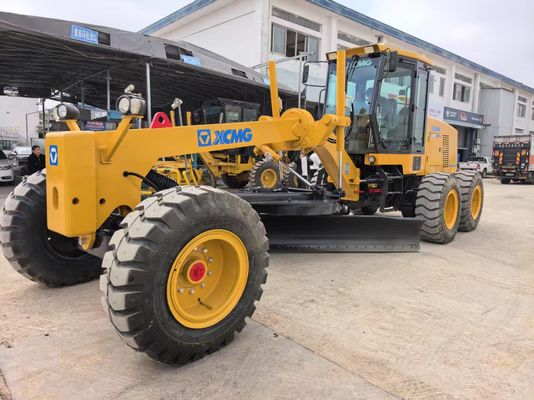 Un moteur XCMG GR2153 à vendre.